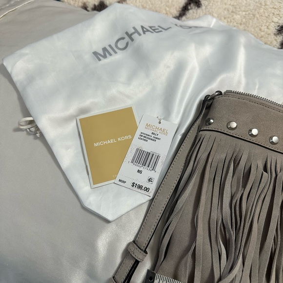 Michael Kors Billy Messenger suede leather bag, like new condition, color cement - Picture 4 of 11